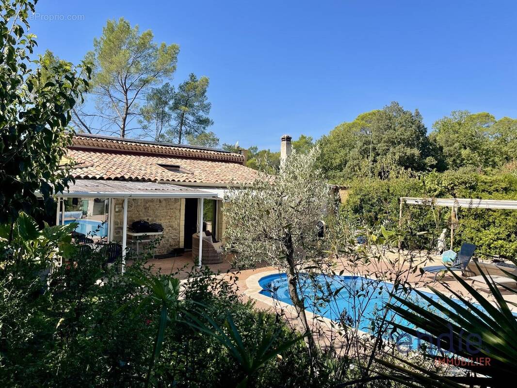 Maison à LORGUES