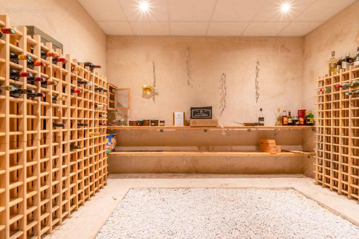 Maison à TOURRETTES-SUR-LOUP