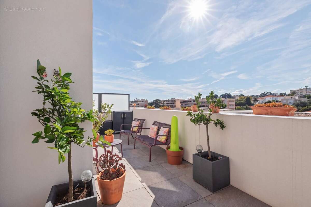 Appartement à LE CANNET