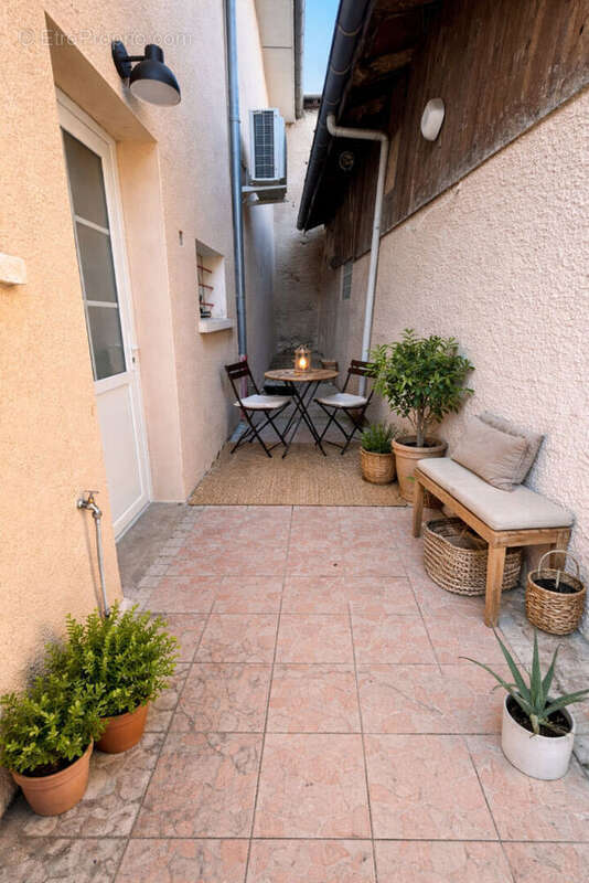 Maison rénové plein de cachet au coeur de Marcilloles - photo 8