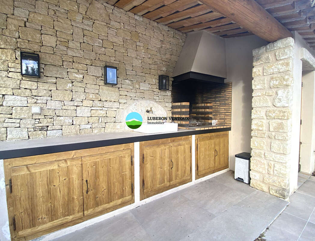 Maison à SAINT-PIERRE-DE-VASSOLS