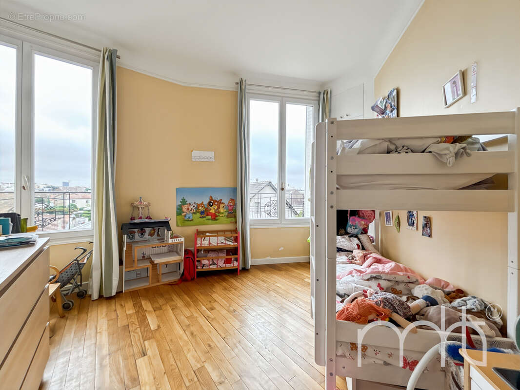 Appartement à COLOMBES