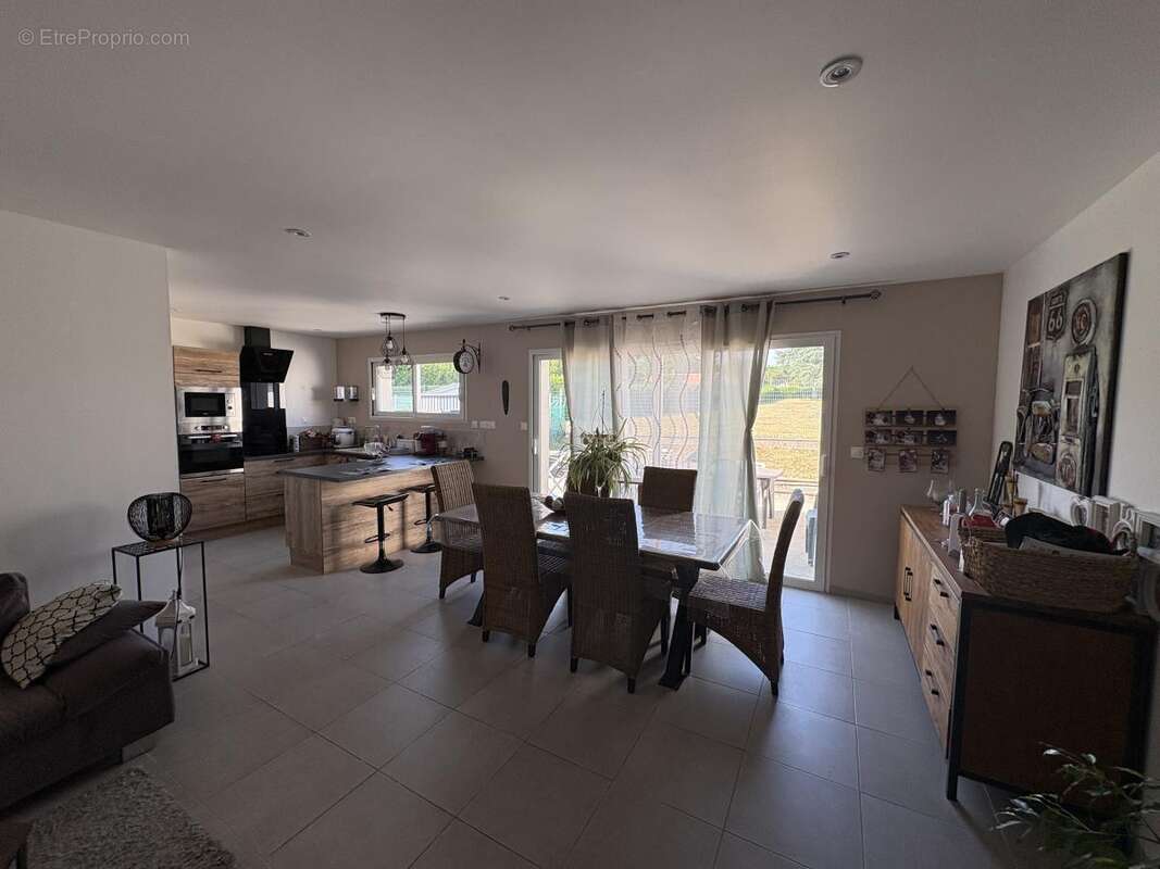 Maison 83 m² à Celles-Sur-Belle  - photo 5