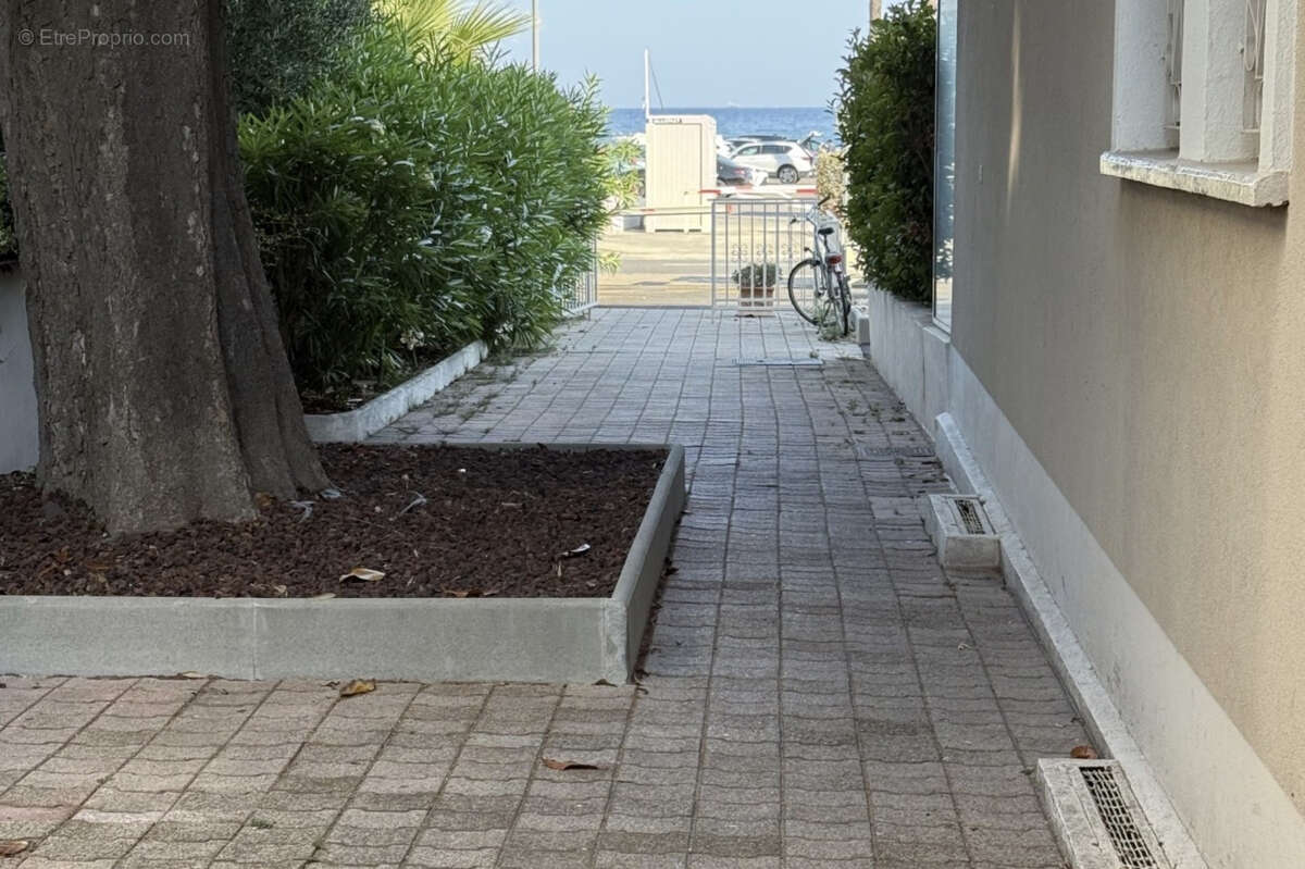 Appartement à VALLAURIS