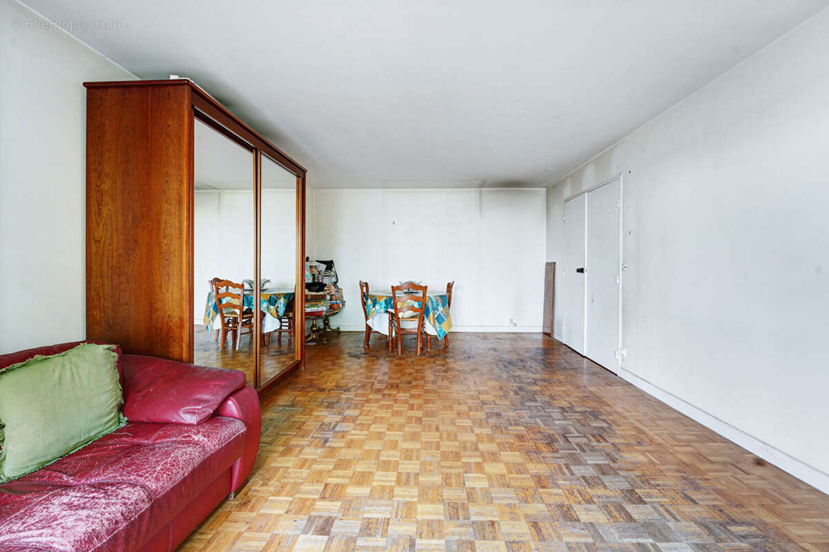 Appartement à PARIS-19E