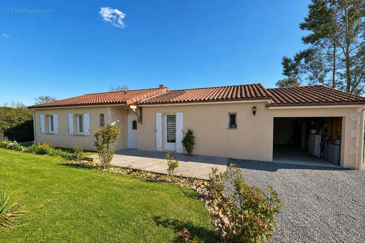 Maison à SAINT-MARTIAL-D'ALBAREDE
