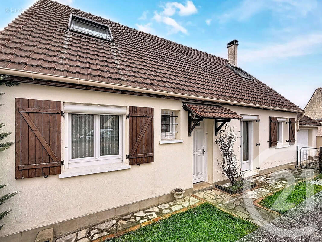 Maison à MORMANT