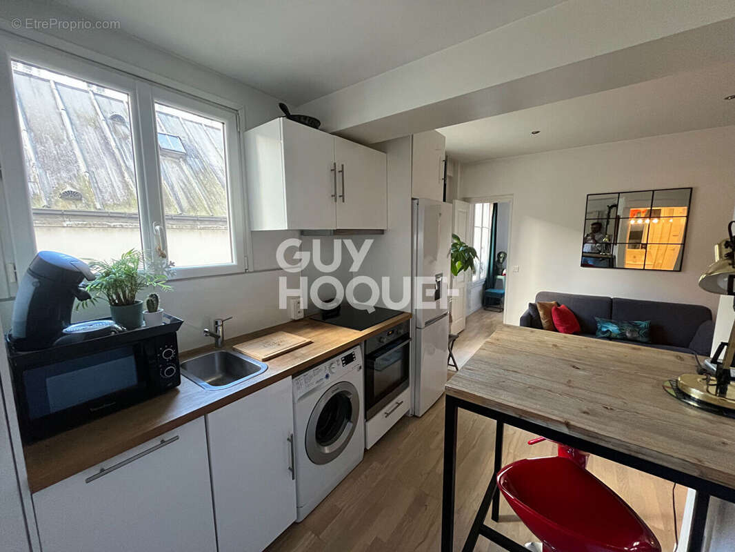 Appartement à PARIS-15E