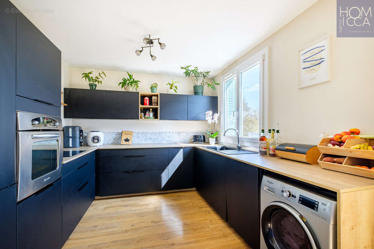 Appartement à LYON-9E
