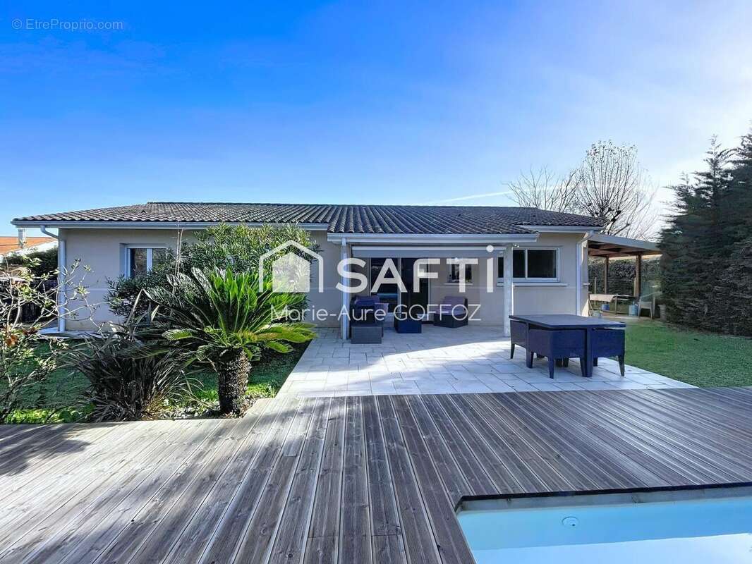 Photo 2 - Maison à BLANQUEFORT