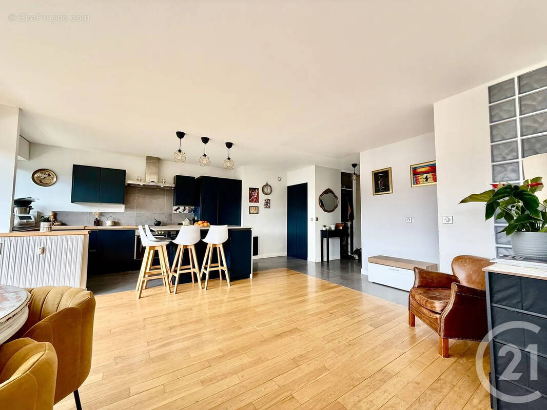 Appartement à CLICHY