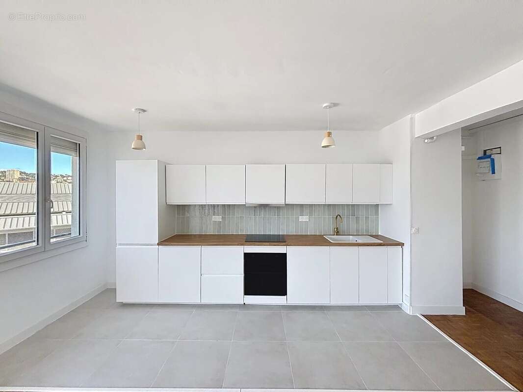 Appartement à MARSEILLE-8E