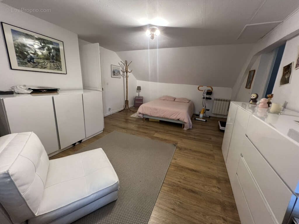 Maison à COSNE-COURS-SUR-LOIRE