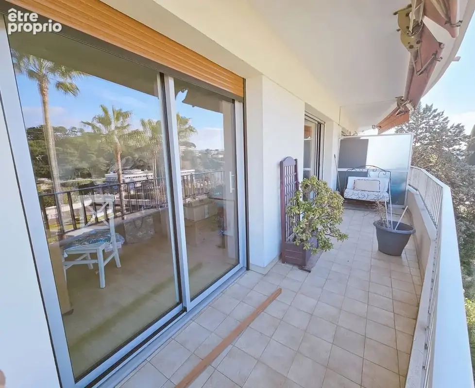 Appartement 86 m² à Le Cannet  - photo 2