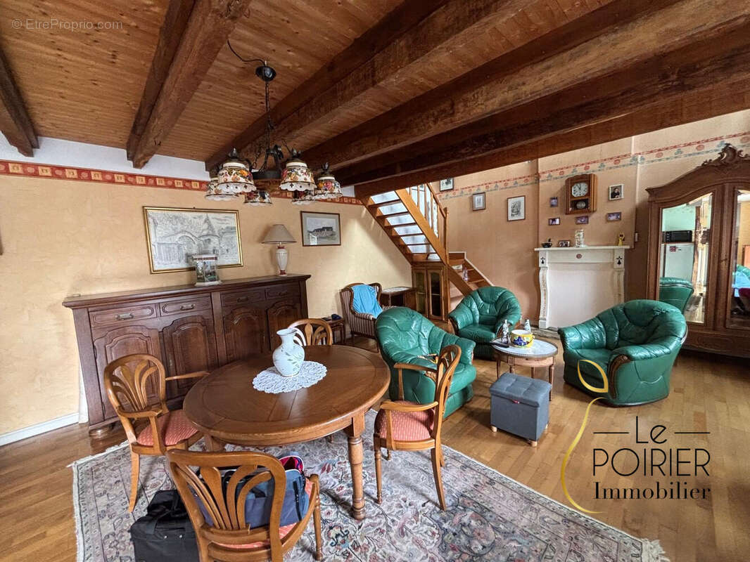 Maison 160 m² à Saint-Glen  - photo 3