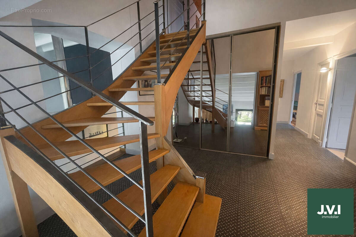 Maison à MONTMORENCY