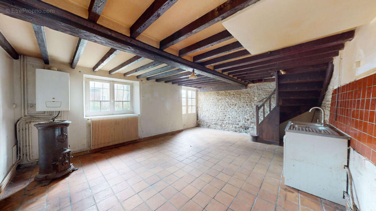 Maison à MONDEVILLE