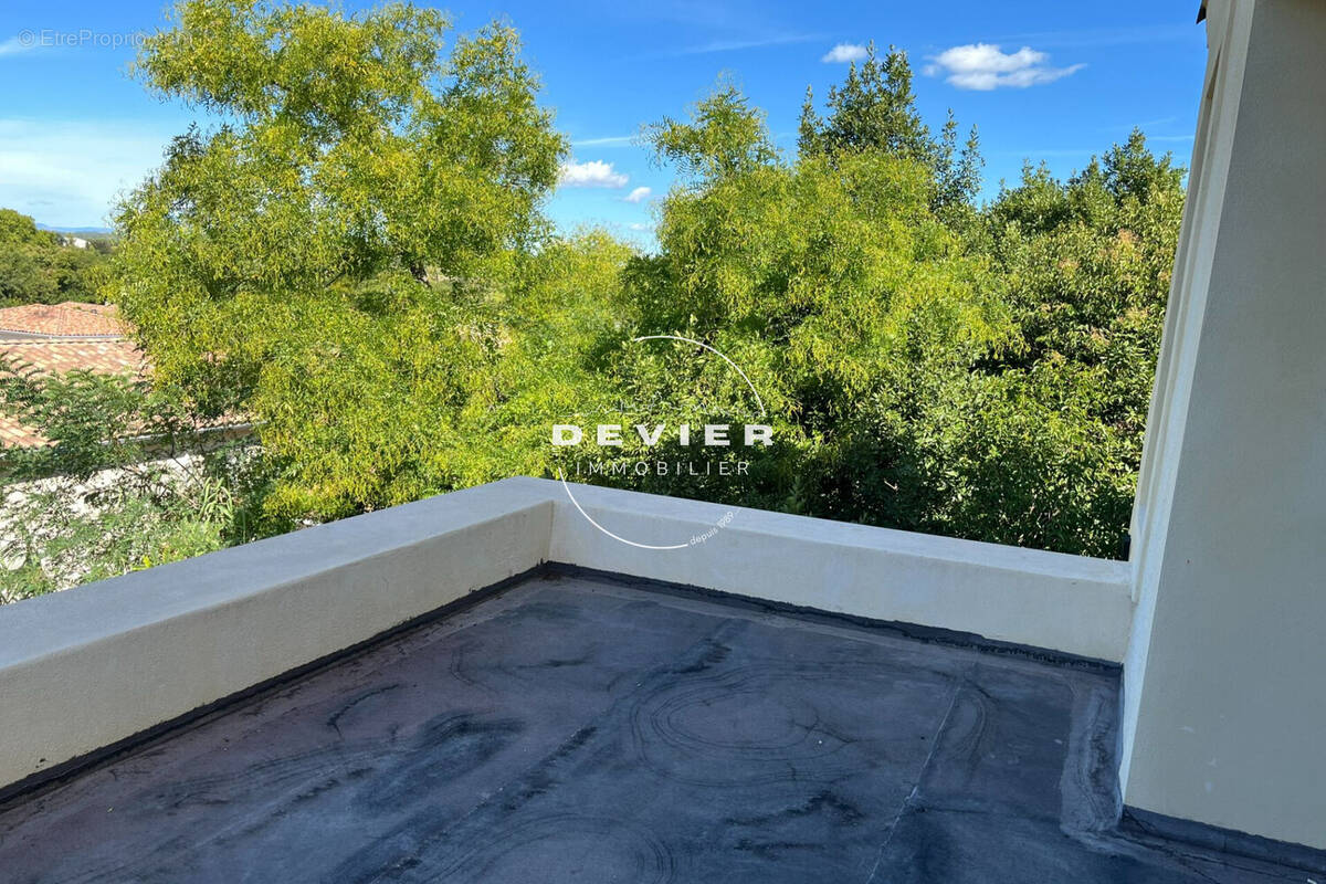 Appartement 73 m² à Saint-Drezery  - photo 2