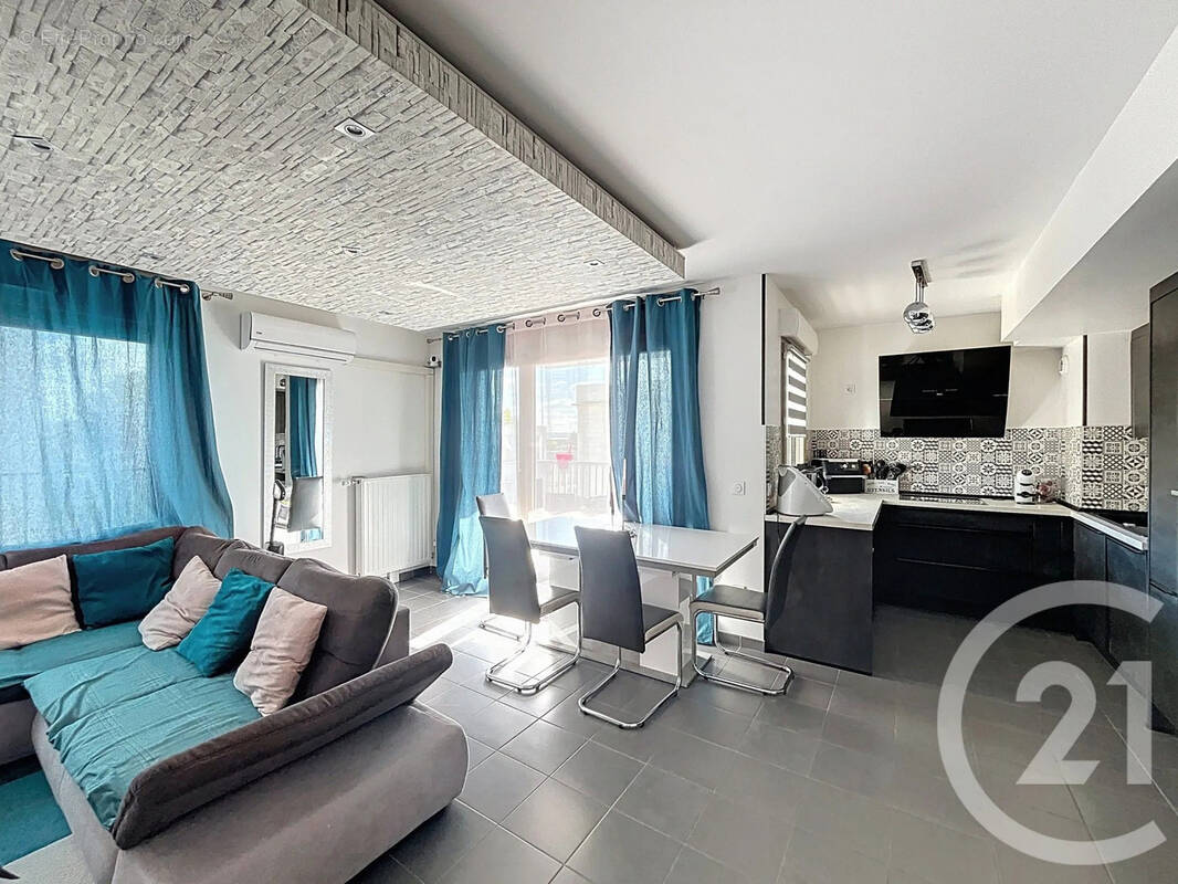 Appartement à SAINT-PRIEST