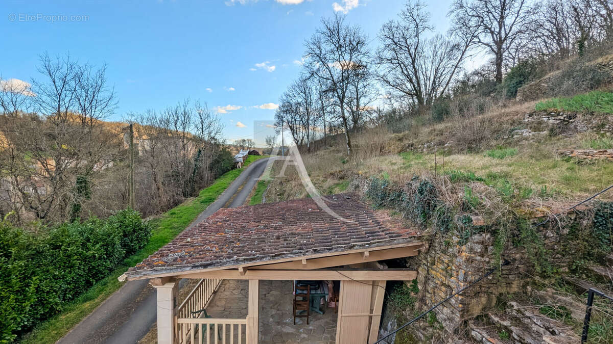 Maison à BLANQUEFORT-SUR-BRIOLANCE