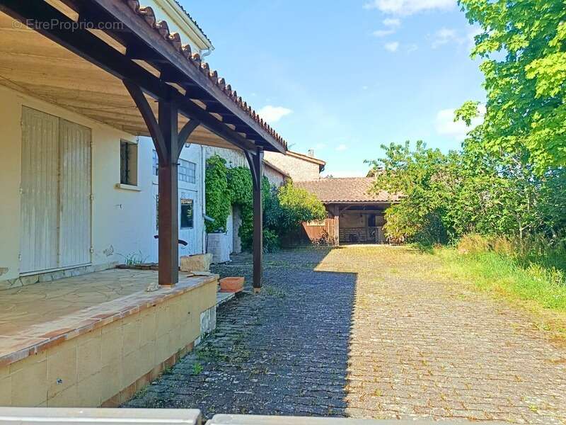 Maison à POMPORT