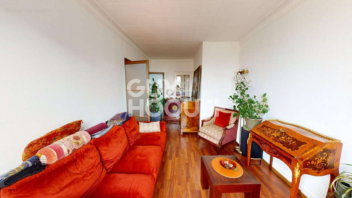 Appartement à AUBERVILLIERS