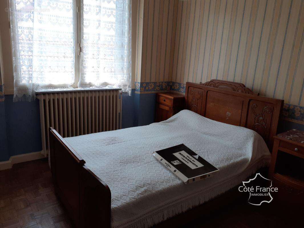 Maison 4 pièces avec dépendances dans village calme - photo 10