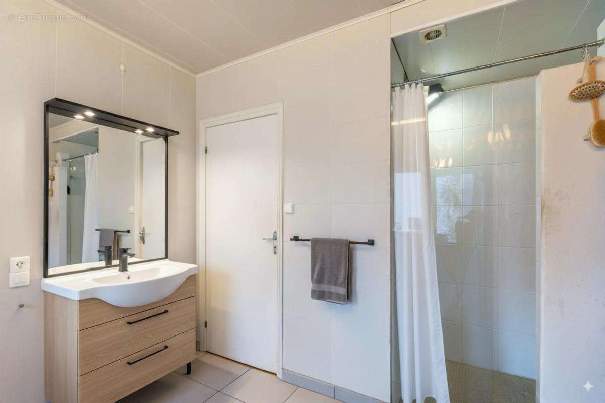 Appartement à FEYZIN