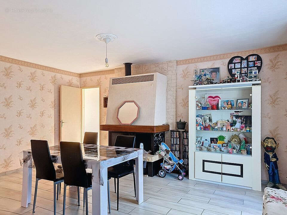 Maison à ETREPAGNY