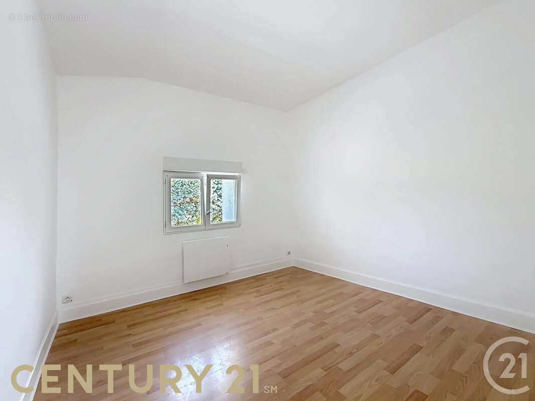 Appartement à NEUVILLE-SUR-SAONE