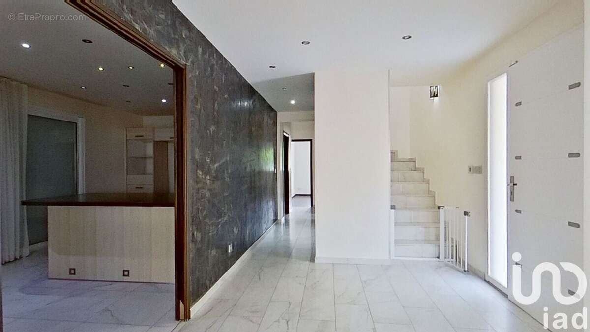 Photo 4 - Maison à SAINT-CLAIR-DE-LA-TOUR