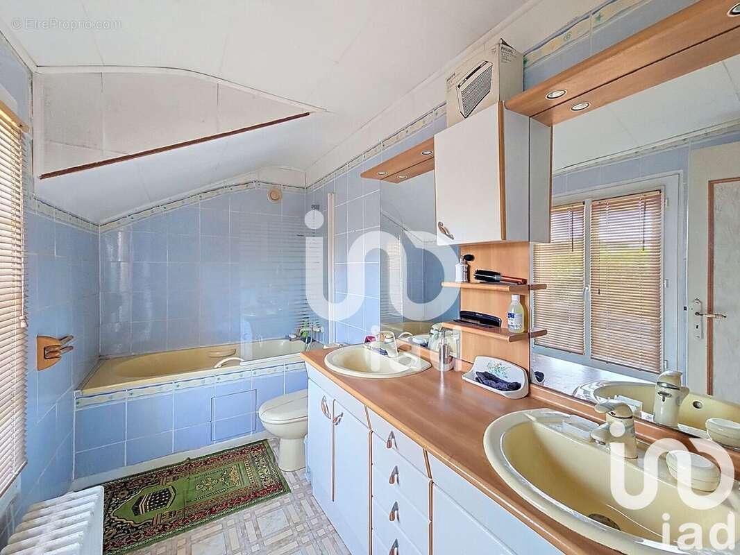 Photo 9 - Maison à GRETZ-ARMAINVILLIERS