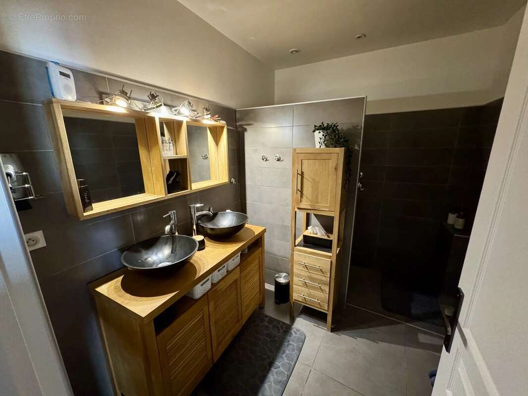 Appartement à SALON-DE-PROVENCE