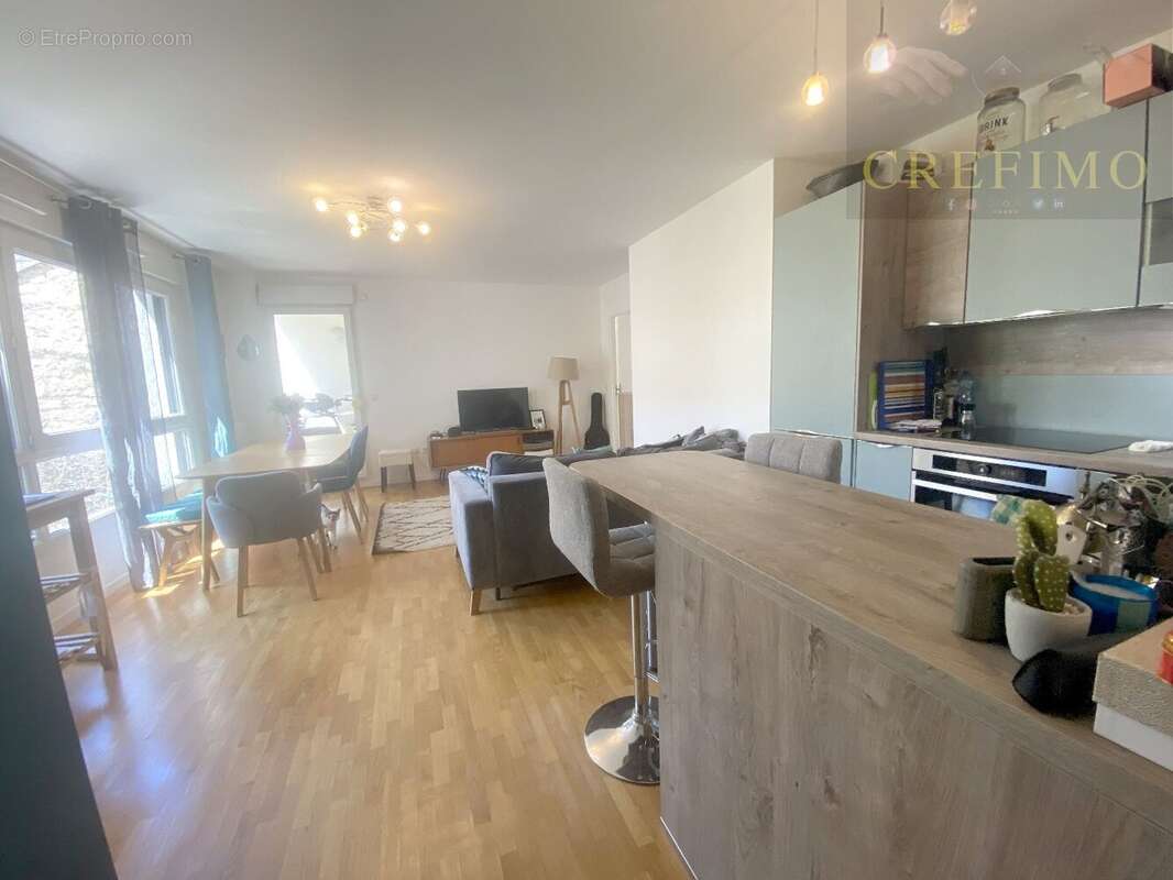 Appartement à ASNIERES-SUR-SEINE