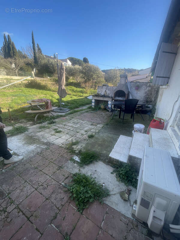 Maison à LE CASTELLET