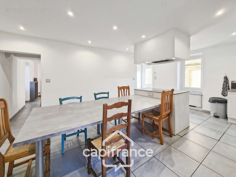 Maison à MONTFAUCON