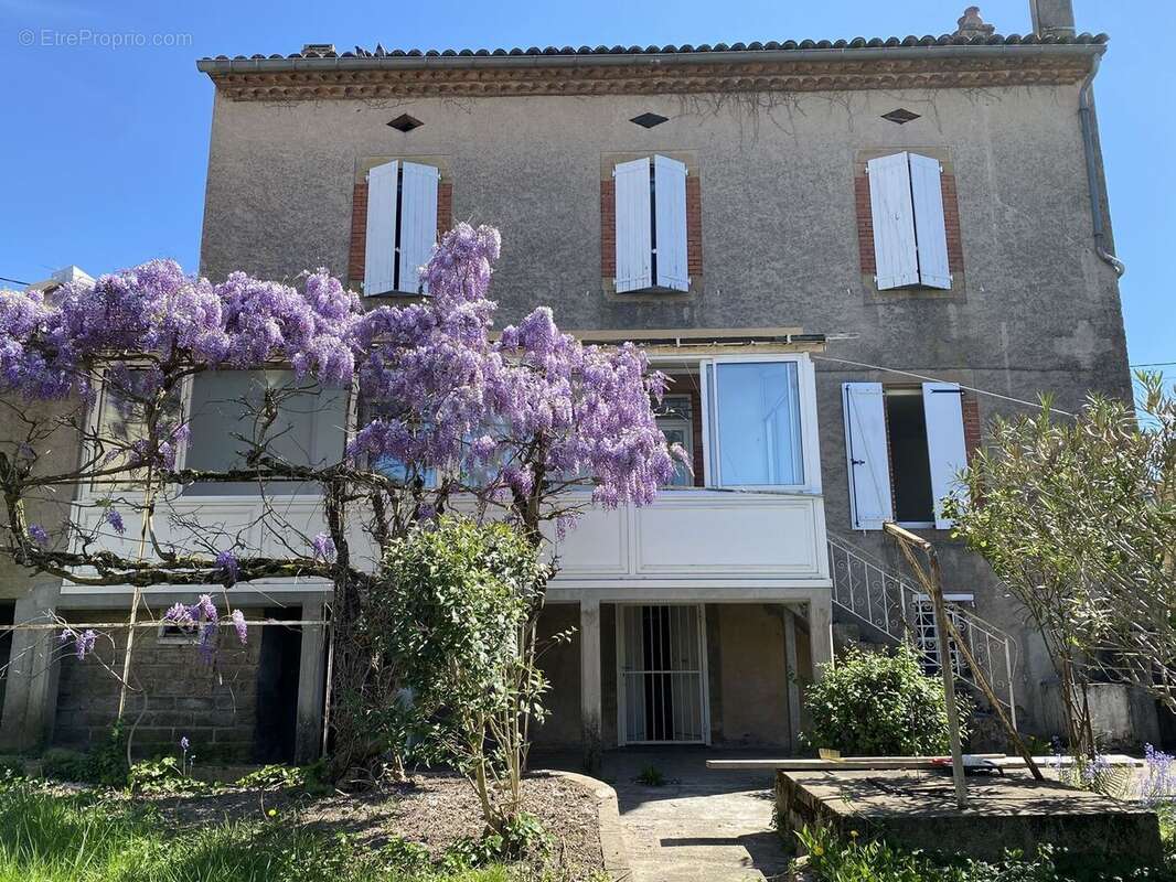 Maison à SAINT-JUERY