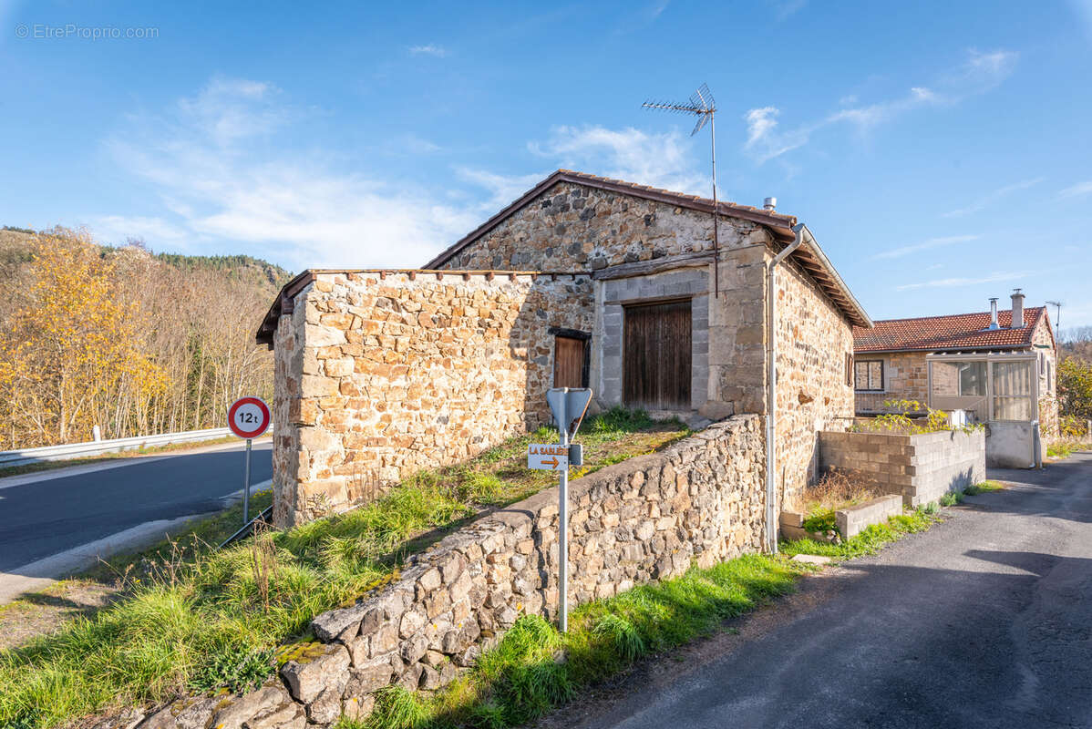 Maison à SAINT-GERMAIN-LAPRADE