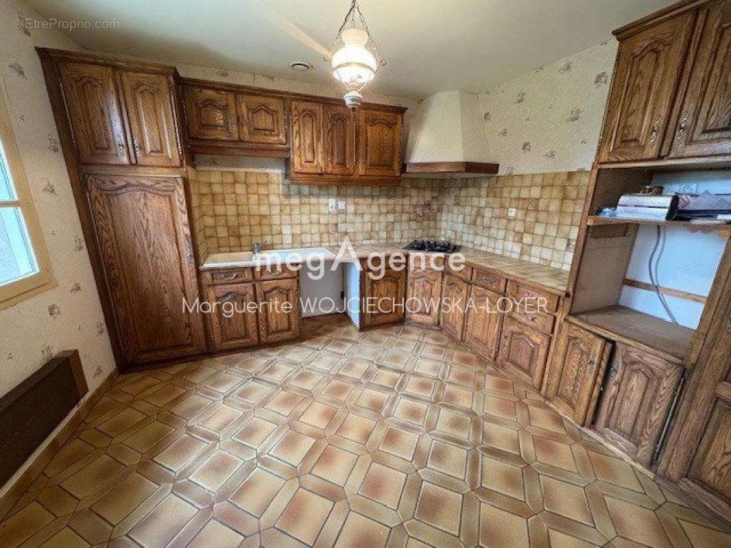 Maison à FRESNAY-SUR-SARTHE