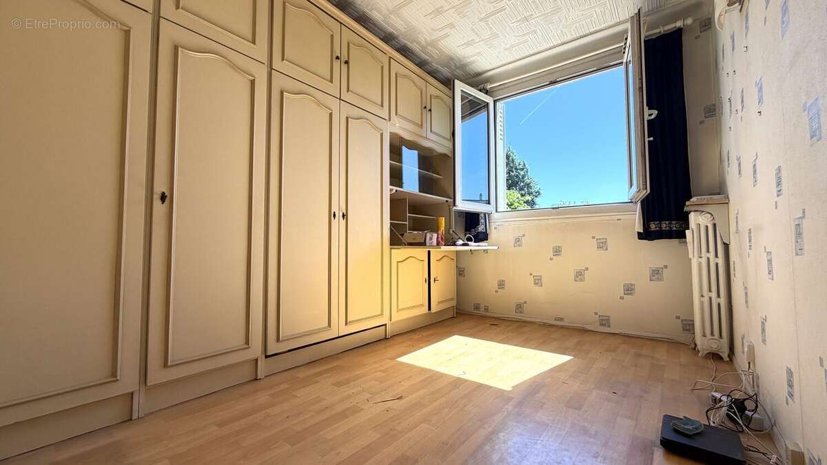 Appartement à LE BOURGET