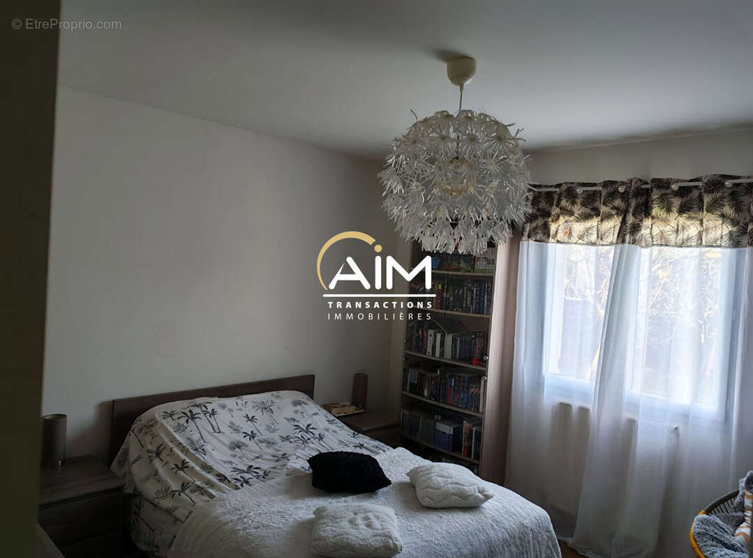 Maison à SAINT-DENIS-LES-PONTS