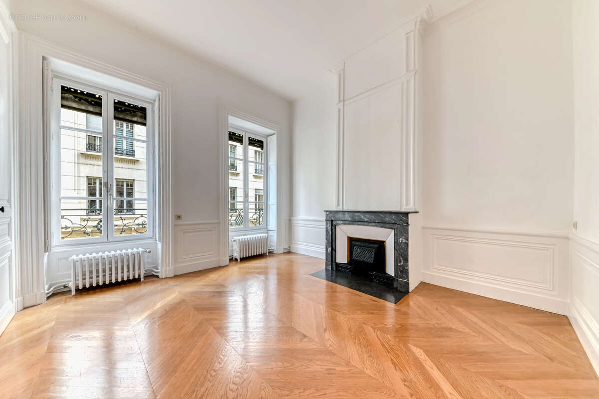 Appartement à LYON-6E