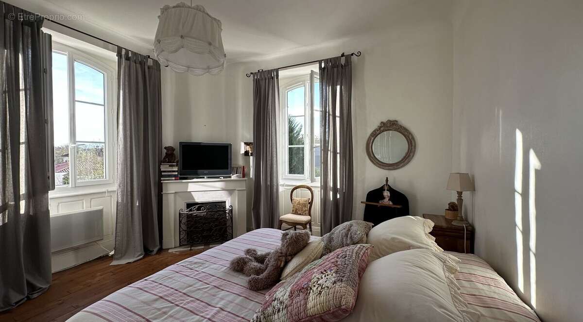 Maison à SAINT-MARTIN-DE-SEIGNANX