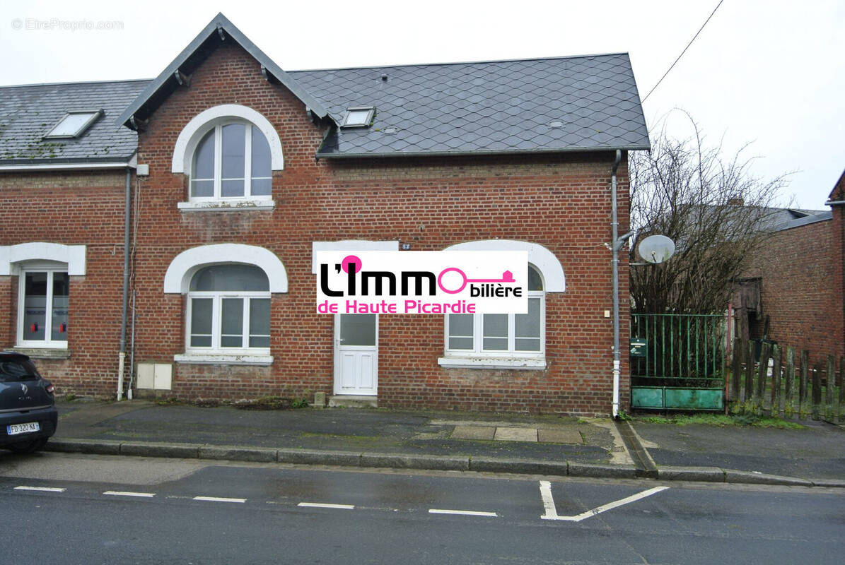 Maison à ROSIERES-EN-SANTERRE