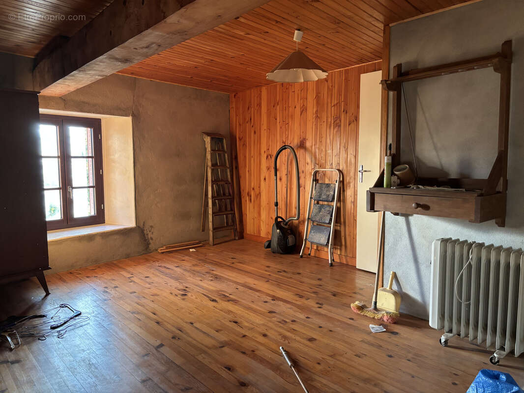 Maison à SAINT-DIDIER-SUR-ROCHEFORT