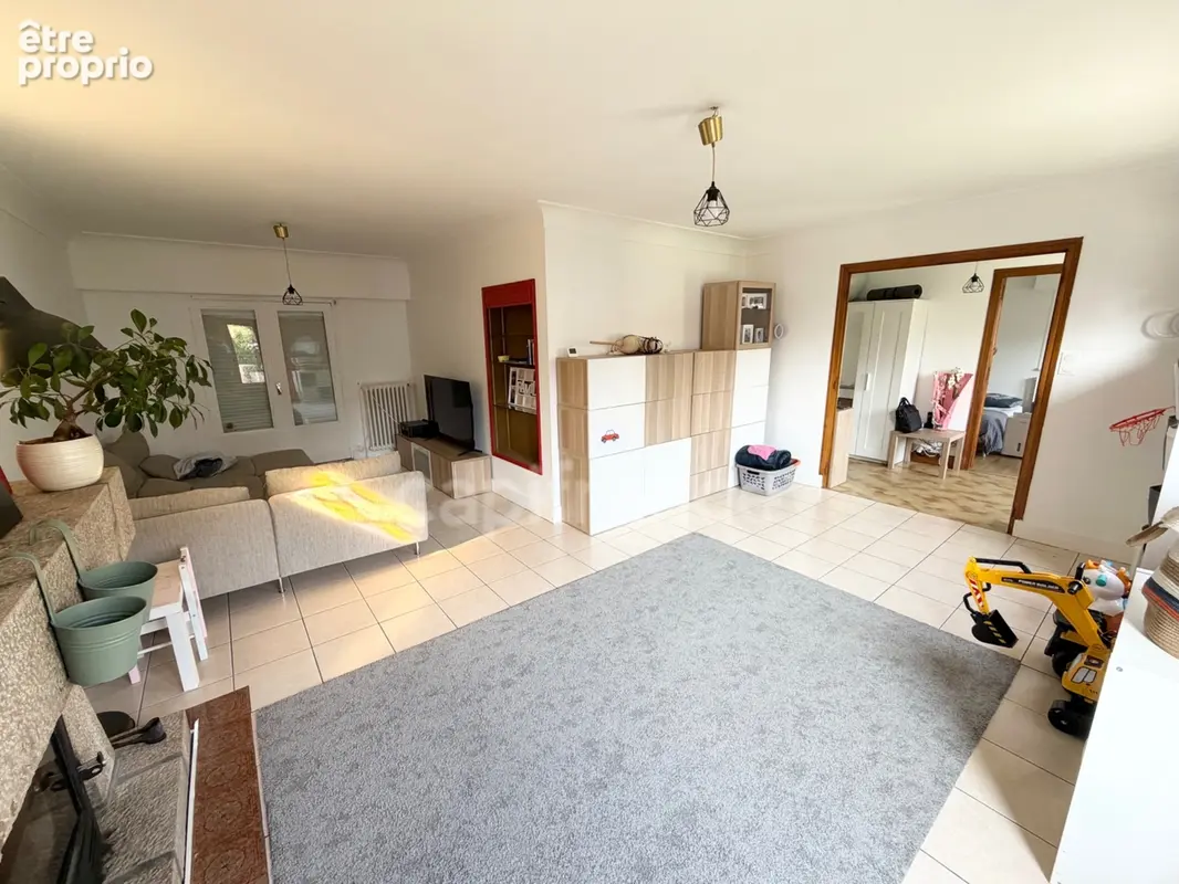 EXCLUSIVITÉ - Maison de ville à vendre 6 pièces à Chateauneuf-du-faou (29) DPE D - photo 3