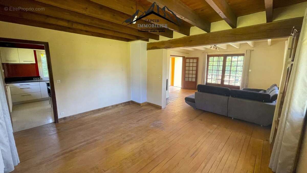 Maison 4 faces avec jardin - QUERIGUT - photo 31