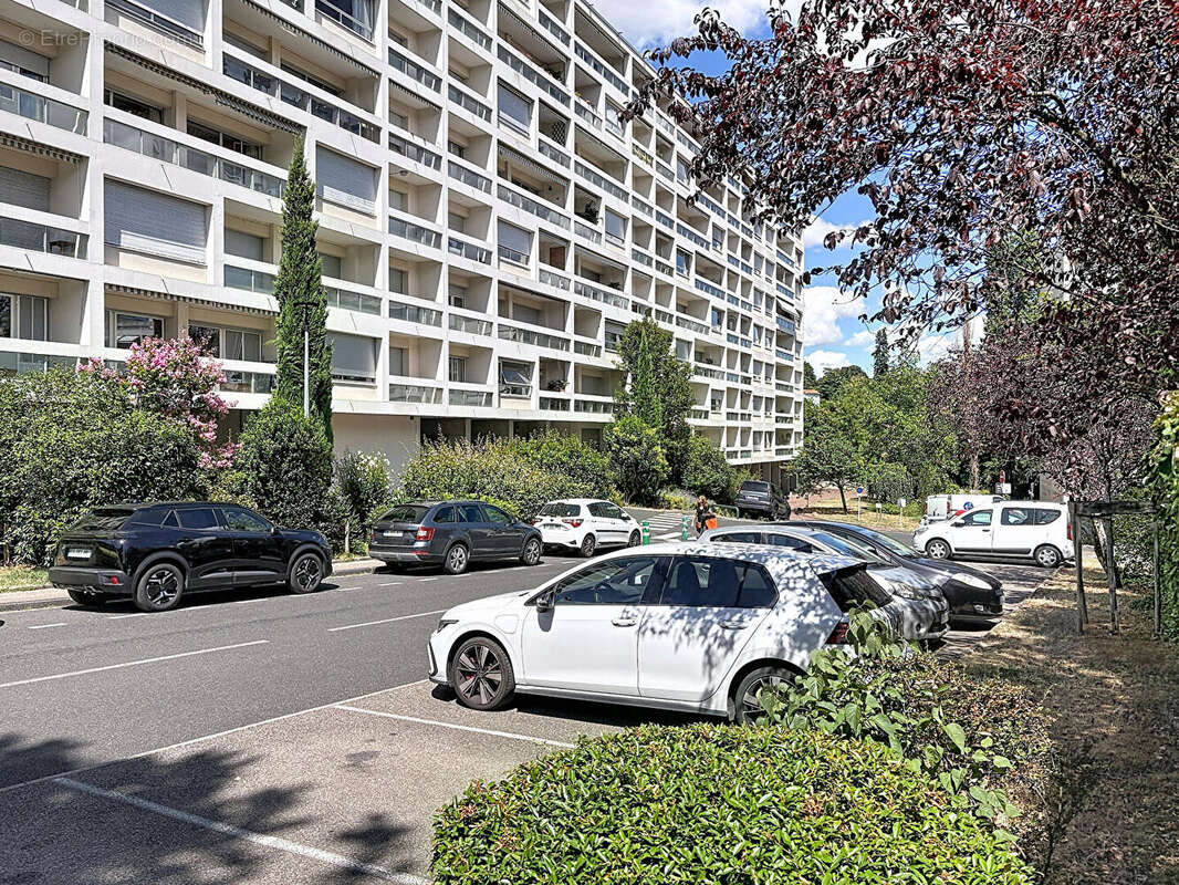 A VENDRE Appartement Caluire Et Cuire 5 pièces dernier étage 122 m2 - photo 6