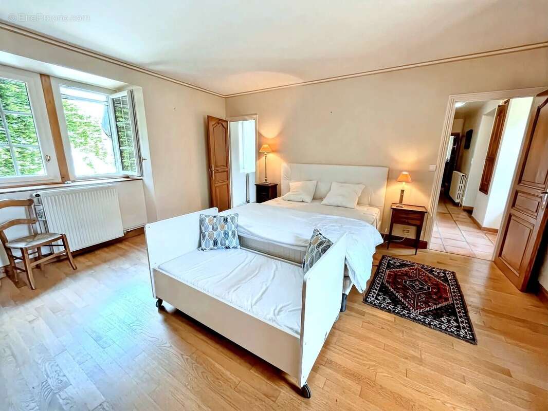 Maison à SAVIGNAC-LEDRIER