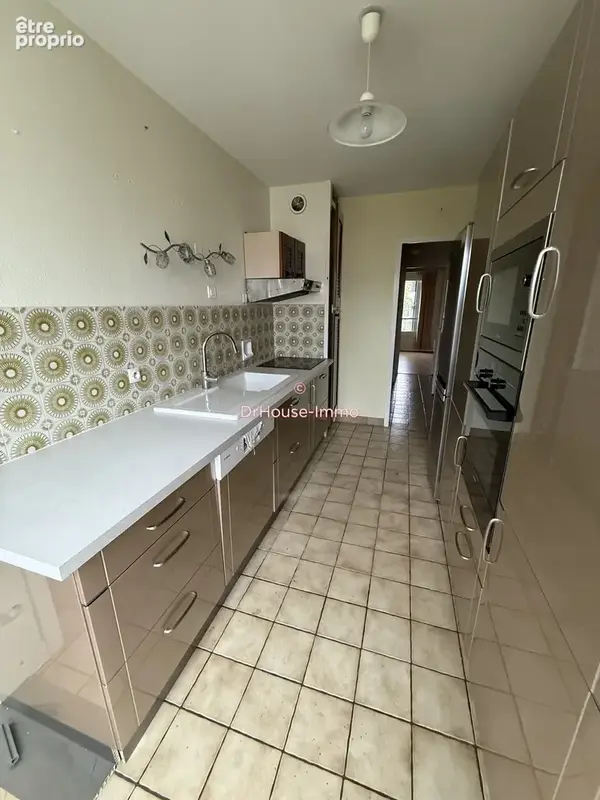 Appartement 6 pièces 95 m² à vendre à Chateauroux (36000) - photo 7
